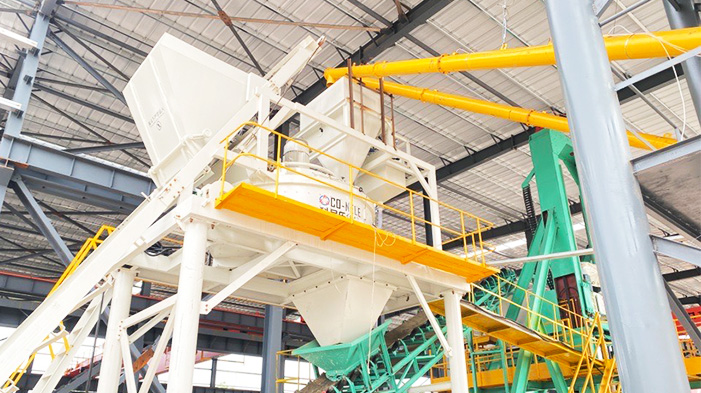 科尼樂立軸行星式攪拌機應用于水泥管材生產線